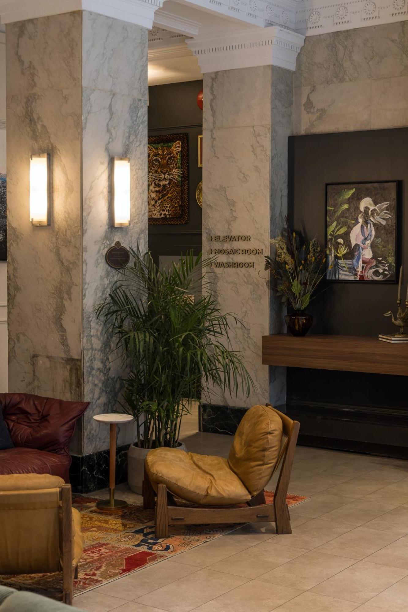 Hotel Victoria Торонто Экстерьер фото